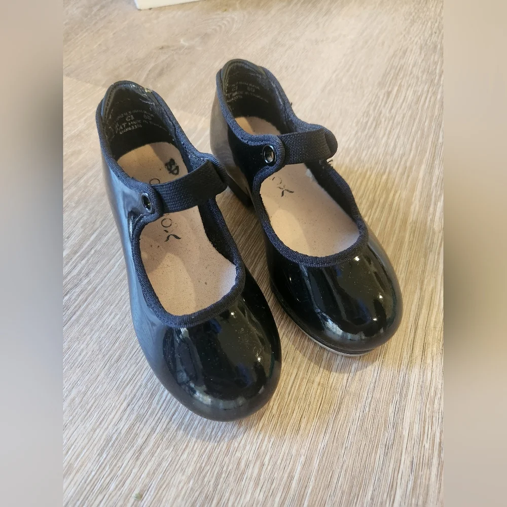 Capezio Black Patent Mary Jane Kids Dress Shoes